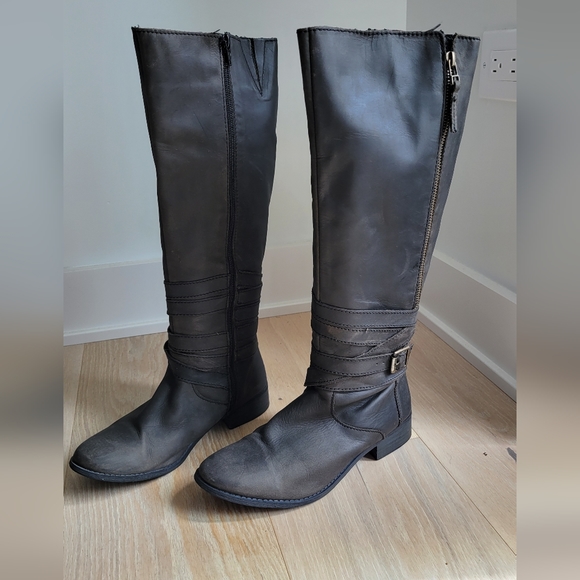 Kenneth Cole Reaction Zap-iness Boot - Picture 9 of 11